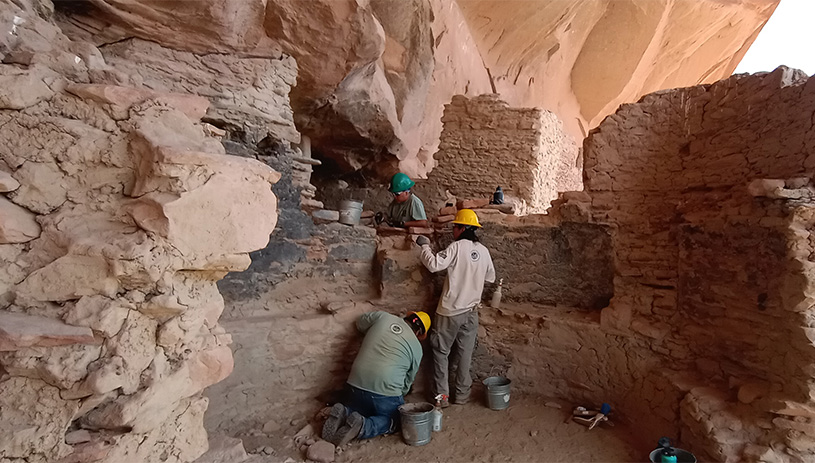 Ancestral Lands Crew 640 conserving River House.