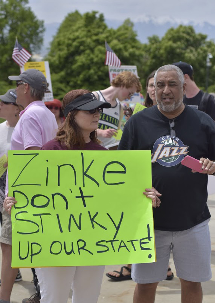 Zinke Don't Stinky Sign. Photo by Tim Peterson.