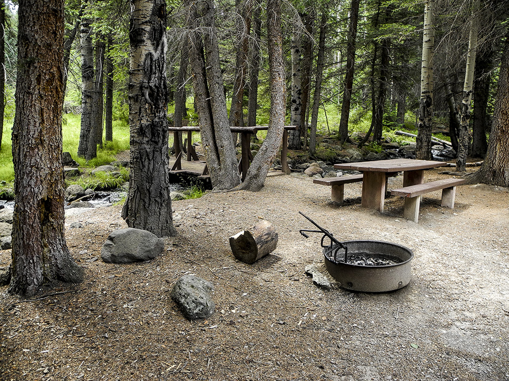 Escape to Serenity: Kentucky's Oak Creek Campground - Your Gateway to Adventure